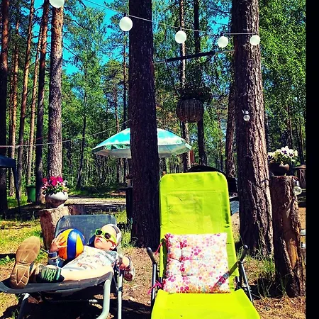 Maenni Puhkebaas * Karjamaa